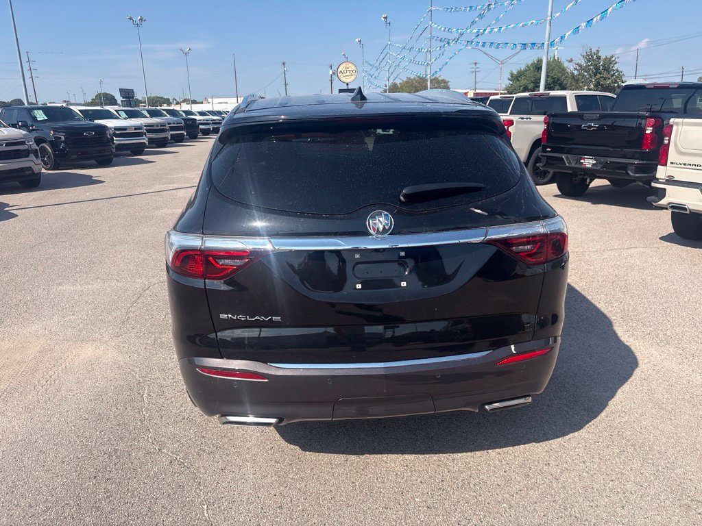 Used 2023 Buick Enclave Essence FWD image 9