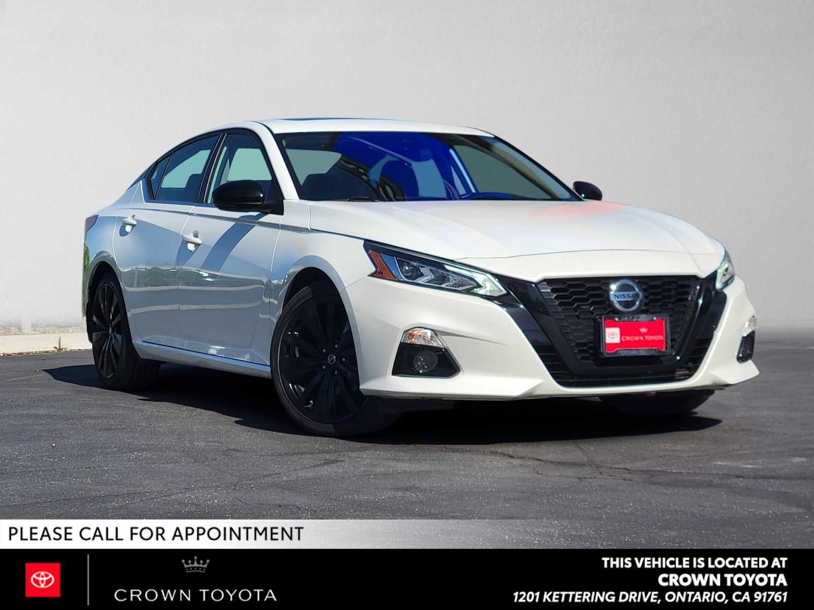 Used 2022 Nissan Altima 2.5 SR w/ Midnight Edition Package FWD image 1