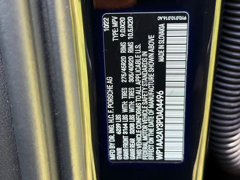Certified 2023 Porsche Cayenne AWD/4WD image 32