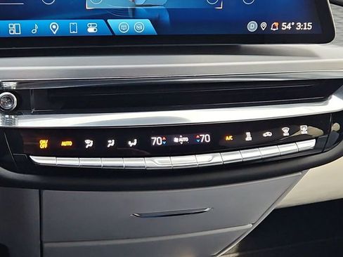 Certified 2024 Cadillac Lyriq Luxury image 16