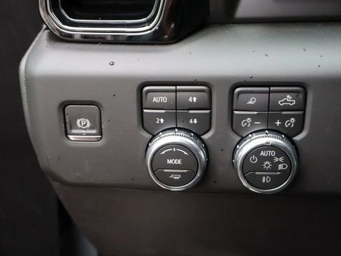 New 2026 GMC Sierra 1500 AT4X AWD/4WD image 42