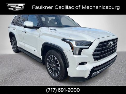 Used 2025 Toyota Sequoia Limited image 2