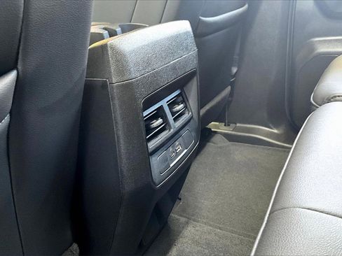 Used 2024 Chevrolet Colorado LT w/ LT Convenience Package III image 12