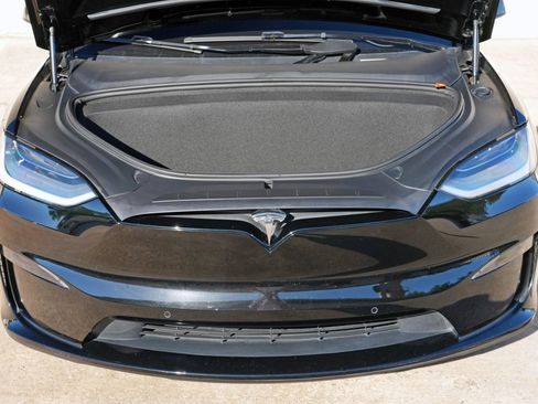 Used 2023 Tesla Model X AWD/4WD image 8