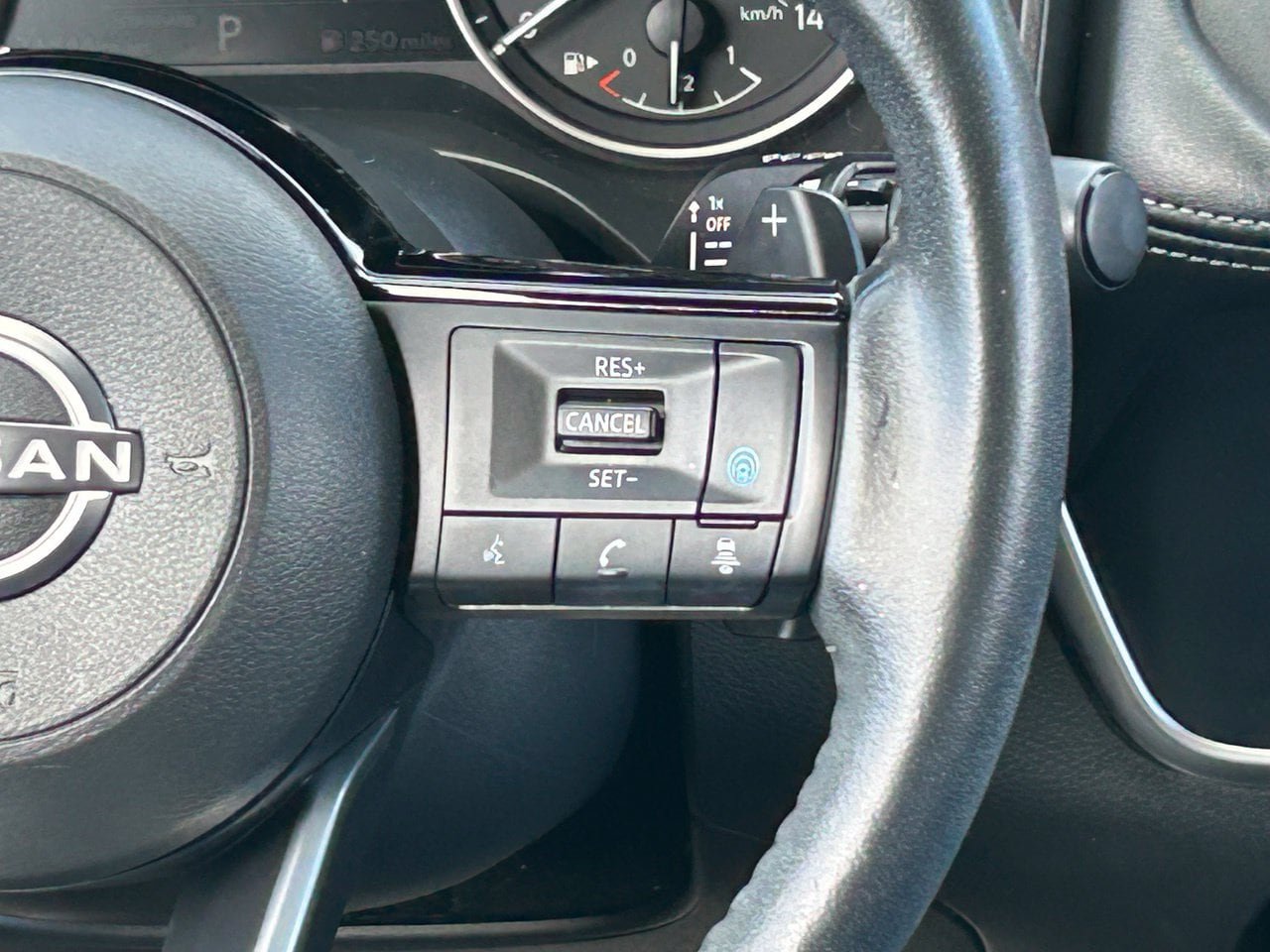 Certified 2023 Nissan Rogue SV w/ SV Premium B Package FWD image 22