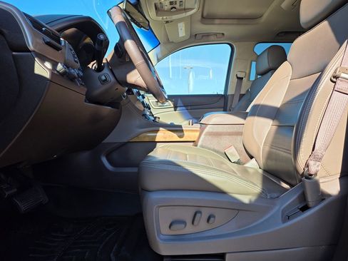 Used 2017 GMC Yukon Denali w/ Open Road Package image 10