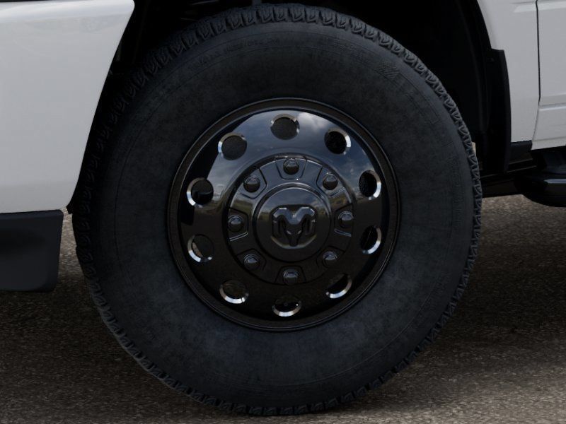 New 2026 RAM 3500 Big Horn AWD/4WD image 9