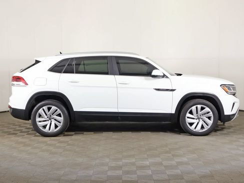 Used 2023 Volkswagen Atlas Cross Sport SE w/ Panoramic Sunroof Package AWD/4WD image 19