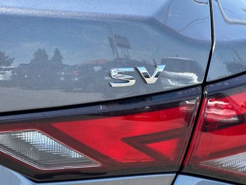 Used 2024 Nissan Sentra SV FWD image 30