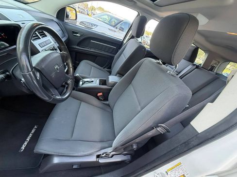 Used 2010 Dodge Journey SXT w/ Flexible Seating Group FWD image 23