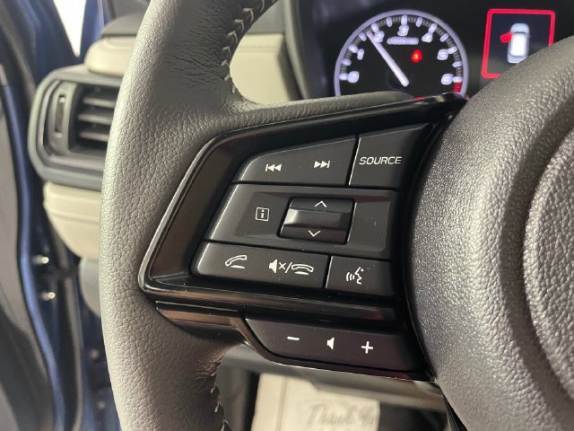 Used 2025 Subaru Forester Premium AWD/4WD image 12