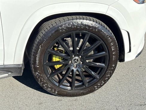 Used 2022 Mercedes-Benz GLS 450 4MATIC image 9