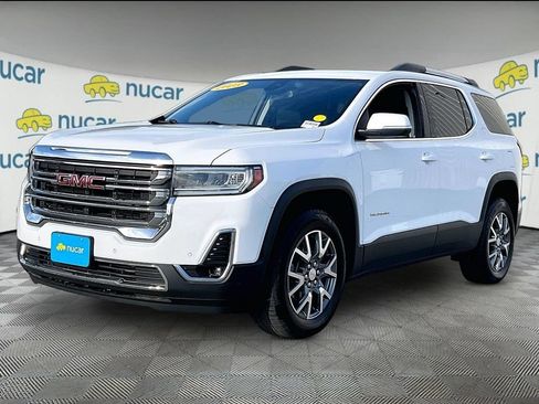Used 2023 GMC Acadia SLT w/ Preferred Package AWD/4WD image 3