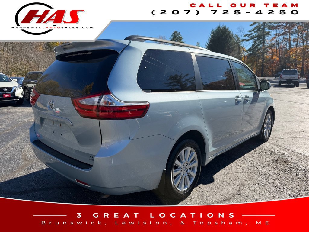 Used 2017 Toyota Sienna LE AWD/4WD image 24