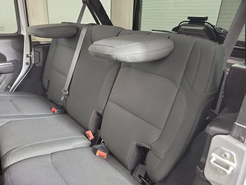 Used 2022 Jeep Wrangler Unlimited Sport AWD/4WD image 13