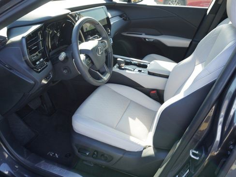 Used 2025 Lexus RX 350 Premium Plus w/ Convenience Package image 8
