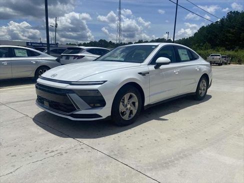 New 2025 Hyundai Sonata SE FWD image 5