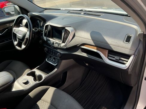 Used 2019 GMC Terrain SLE image 22