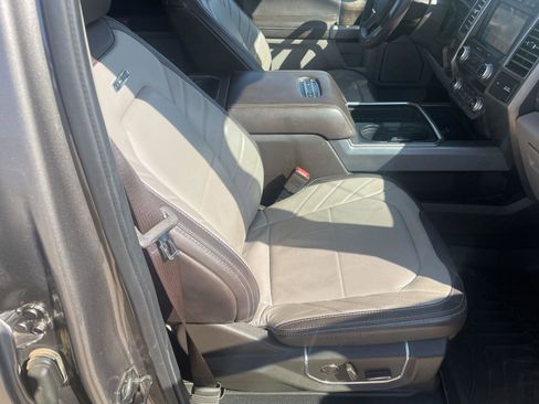 Used 2019 Ford F250 Limited w/ FX4 Off-Road Package AWD/4WD image 36