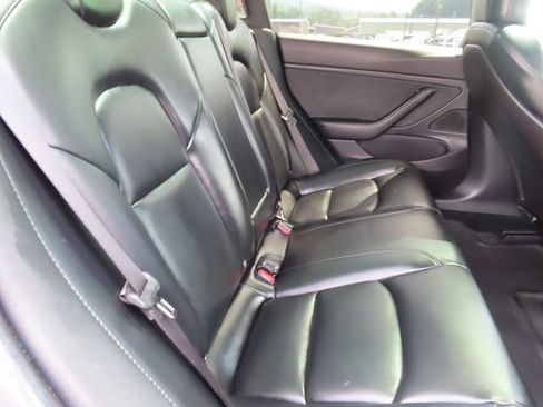 Used 2019 Tesla Model 3 Standard Range Plus RWD image 27
