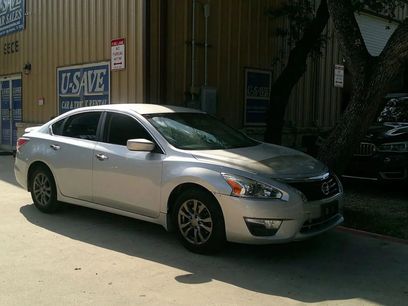 Used 2015 Nissan Altima 2.5 S w/ Sport Value Package