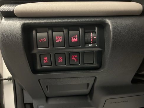 Certified 2024 Subaru Forester Limited image 12