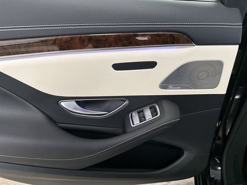 Used 2015 Mercedes-Benz S 550 Sedan image 34
