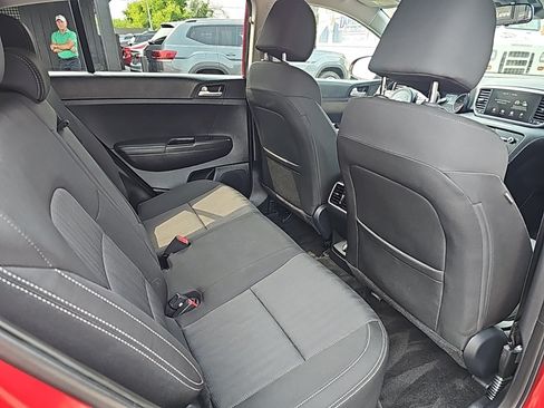 Used 2022 Kia Sportage LX FWD image 14