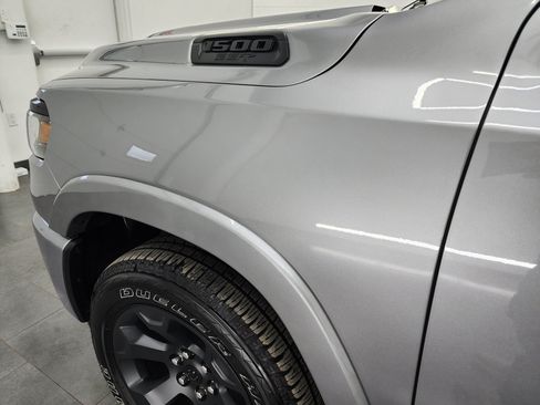 Used 2025 RAM 1500 Big Horn AWD/4WD image 33