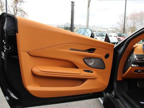 New 2026 Aston Martin V8 Vantage Convertible RWD image 7