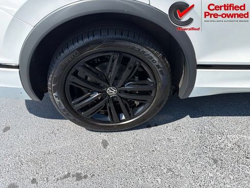 Used 2022 Volkswagen Tiguan SE R-Line FWD image 19