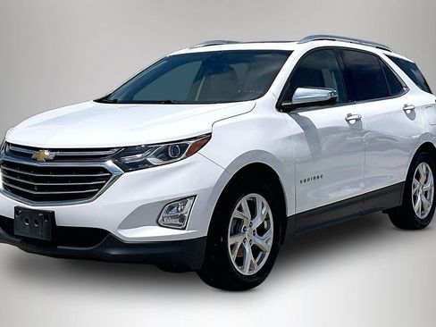 Used 2020 Chevrolet Equinox Premier FWD image 2