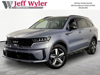 Used 2023 Kia Sorento S w/ Panoramic Sunroof Package
