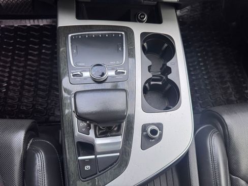 Used 2018 Audi Q7 3.0T image 24