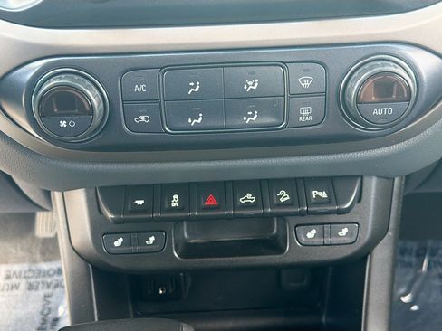 Used 2020 Chevrolet Colorado Z71 AWD/4WD image 23