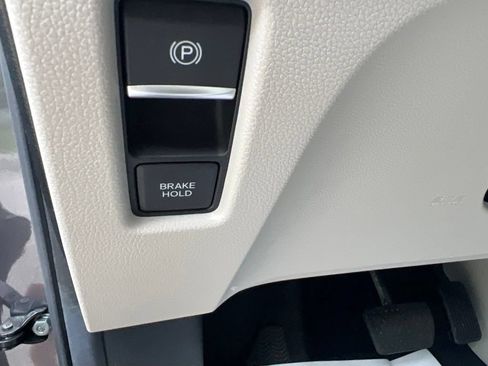 Used 2025 Honda Odyssey Touring image 46