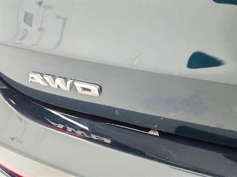 Used 2024 Cadillac XT6 Sport w/ Platinum Package image 37