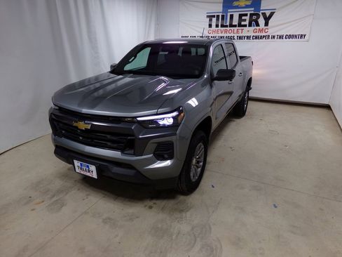 New 2025 Chevrolet Colorado LT w/ LT Convenience Package image 3