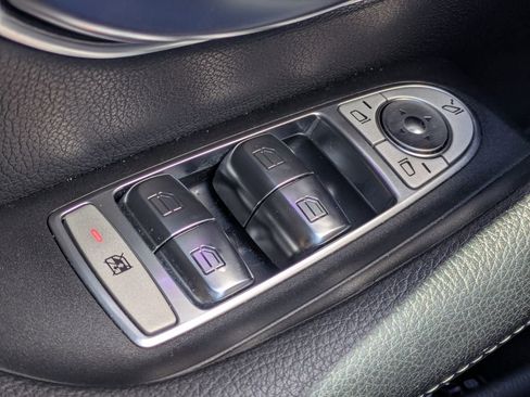 Used 2020 Mercedes-Benz E 350 Sedan image 53