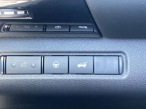 New 2026 Nissan Pathfinder SV AWD/4WD image 15