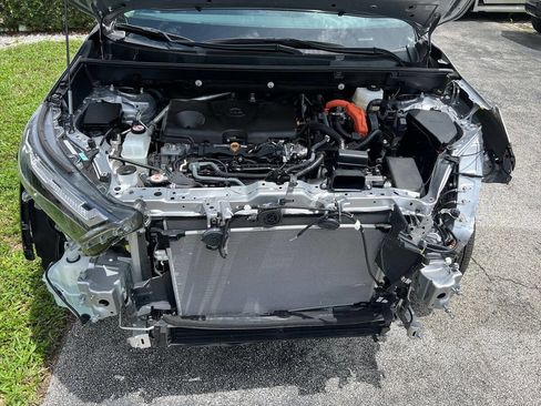 Used 2024 Toyota RAV4 LE image 17