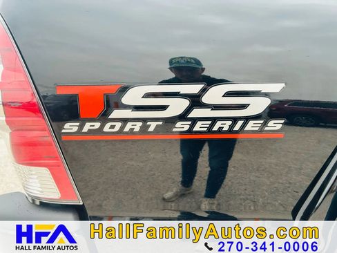 Used 2015 Toyota Tacoma 4x4 Double Cab image 30