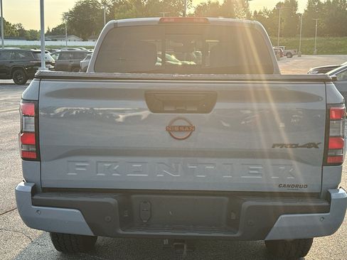 Used 2023 Nissan Frontier PRO-4X w/ Technology Package AWD/4WD image 7