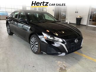Used 2025 Nissan Altima 2.5 SV video 1
