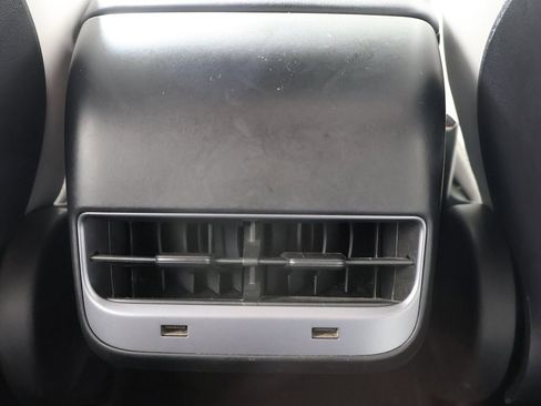 Used 2019 Tesla Model 3 Standard Range Plus image 50