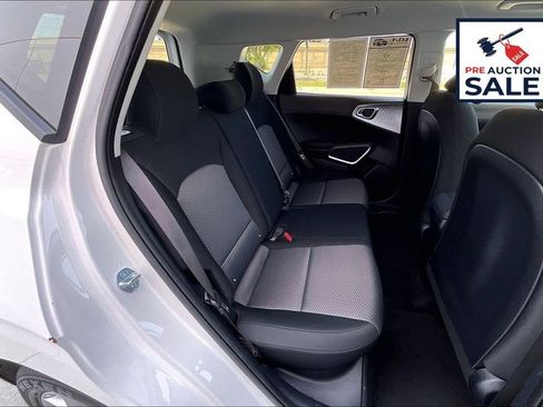 Used 2025 Kia Soul LX FWD image 26