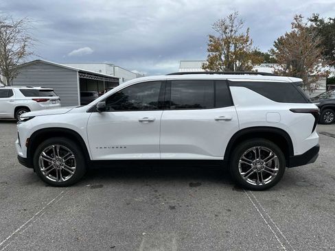 New 2025 Chevrolet Traverse LT w/ Enhanced Driving Package image 3
