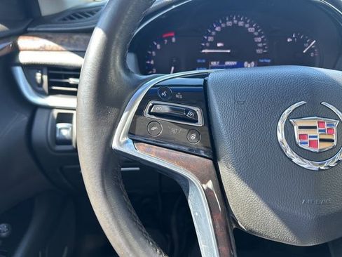 Used 2013 Cadillac XTS Luxury image 12