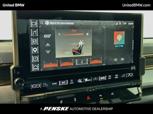 Used 2025 GMC Hummer EV 2X AWD/4WD image 18