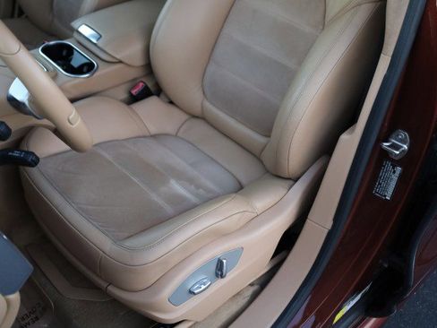 Used 2013 Porsche Cayenne GTS image 26